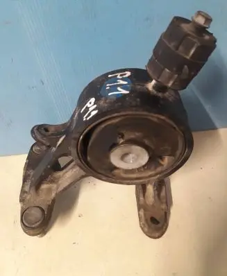 Toyota Verso Engine mount bracket AV91687
