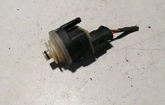 BMW 5 F10 F11 Fuel filter heater 8572519