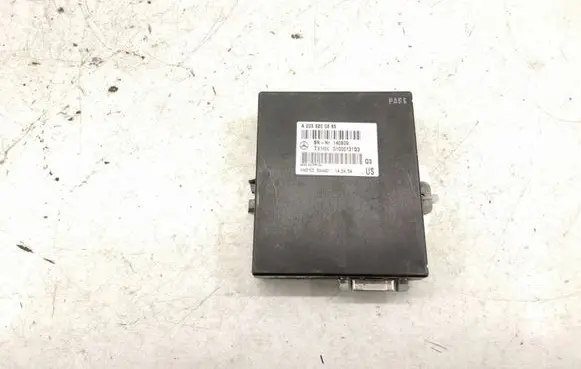 Mercedes-Benz C W203 Voice control module A2038200885 2038200885