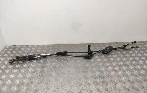 Gear shift cable linkage