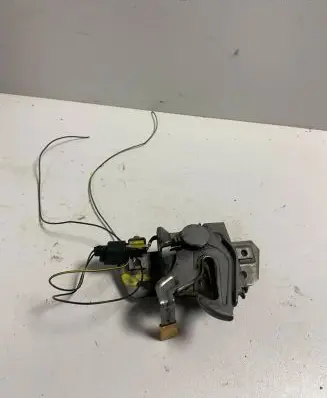 Volvo C30 Engine bonnet/hood lock/catch 30716529 30716530