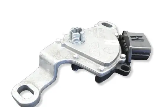 Toyota Yaris XP210 Gear selector 8945110010 AV2331