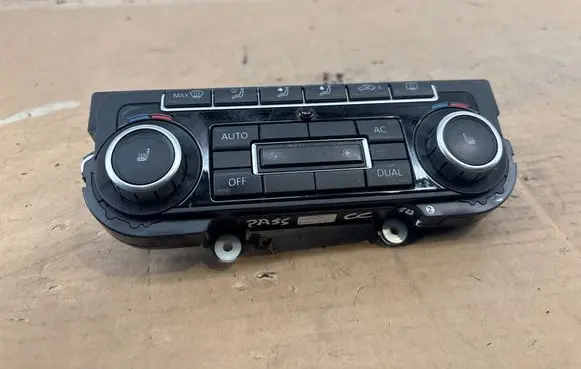 Volkswagen PASSAT CC Climate control unit 5K0907044BT SW0709 5HB00974641