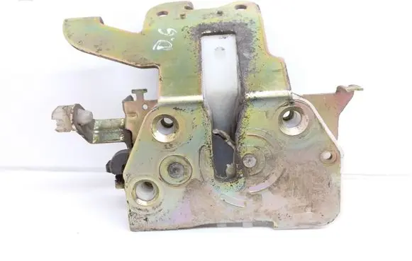Mazda MPV Rear door lock