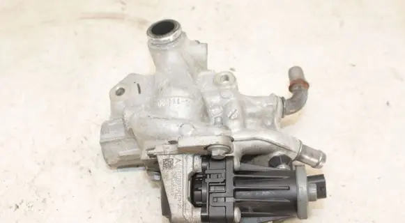 Nissan Qashqai EGR valve 147171653R