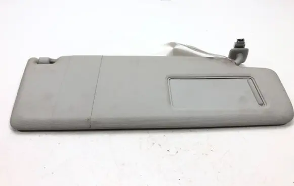 Volkswagen Tiguan Sun visor