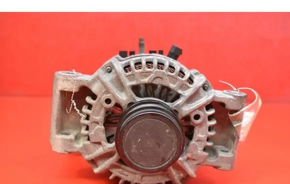 Opel Insignia A Generator/alternator 39215100