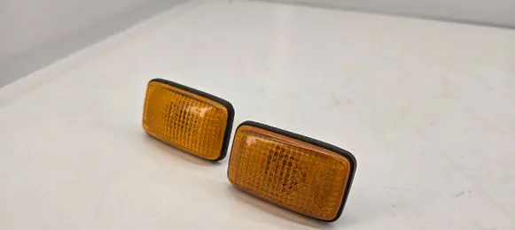Nissan Patrol Y61 Front fender indicator light IKI5152