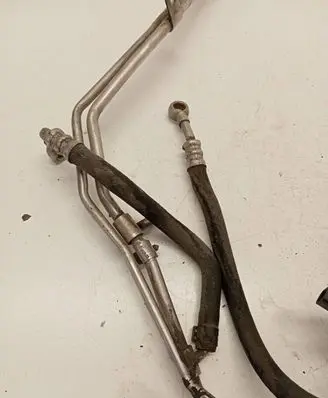 Vacuum air tank