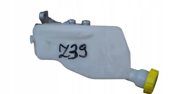 Peugeot 2008 I Master brake cylinder 32069745