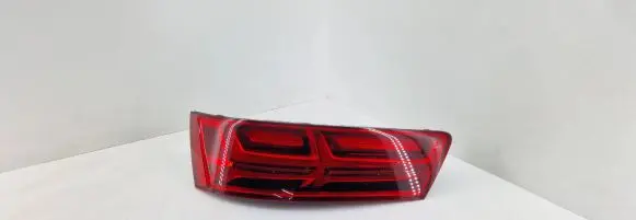 Audi Q7 4M Rear/tail lights 4M0945093M