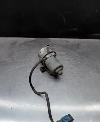 Mercedes-Benz CLK A208 C208 Vacuum pump A0004351301