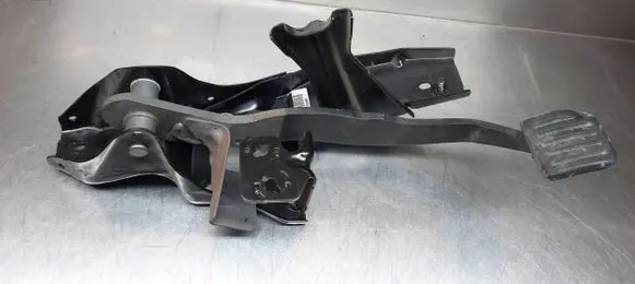 Volvo V70 Brake pedal 31202466