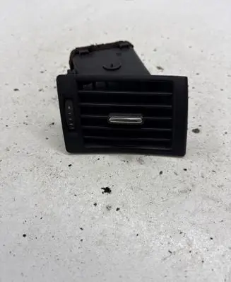 Audi A4 S4 B6 8E 8H Dash center air vent grill 438401