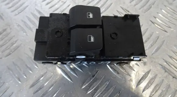 Hyundai i30 Quarter vent window switch 