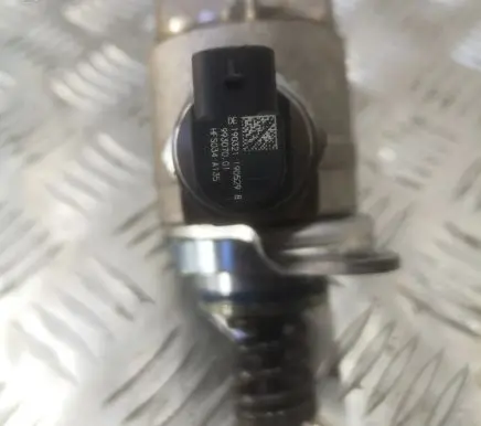 Audi A5 8T 8F Fuel injection high pressure pump HPP0010 HITACHI