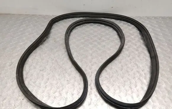 Ford Transit - Tourneo Connect Trunk rubber seal (body) 