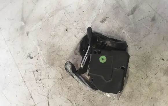 Opel Astra G Front seatbelt