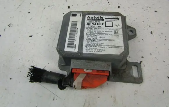 Renault Megane I Airbag control unit/module 7700423184A