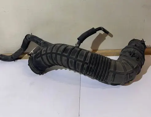 KIA Ceed Turbo air intake inlet pipe/hose 28140-A2550