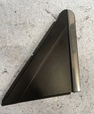 Chrysler Town u0026 Country V Fender end trim 1BE42TRMAA