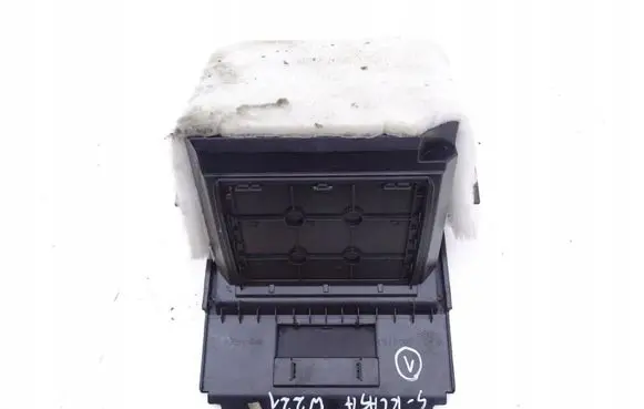 Mercedes-Benz S W221 Glove box A2216802350