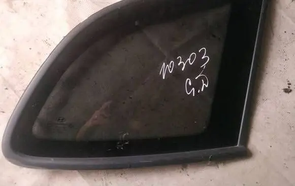 Hyundai Santa Fe Rear side window as3