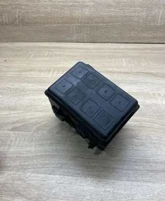 Opel Zafira A Fuse module 90560119 09132702