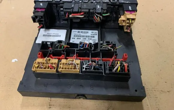 Volkswagen PASSAT B6 Comfort/convenience module 3C0937049AH 00992178 F005V00660