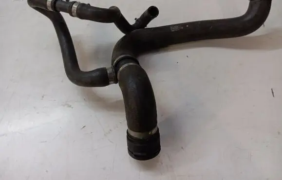 Mercedes-Benz GLE (W166 - C292) Engine coolant pipe/hose A1665000077