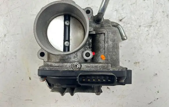 Mitsubishi Outlander Throttle valve 