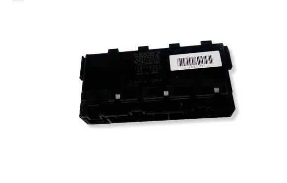 Toyota Avensis T270 Fuse box set 8264147020