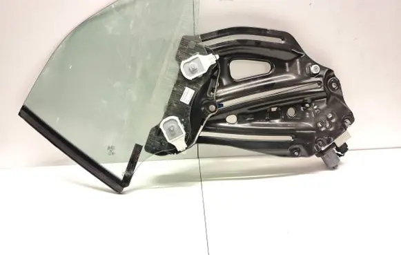 Audi A5 Rear door window glass 8W7845297 8w7839397a