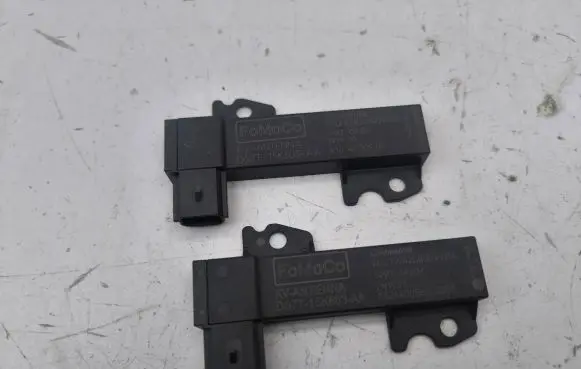 Ford Galaxy Keyless system antenna DS7T15K603AA