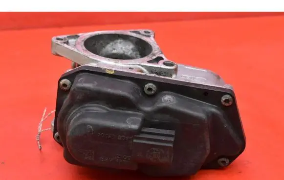 Volkswagen PASSAT B6 EGR valve 03L131501G