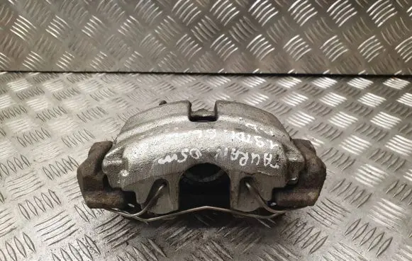 Volkswagen Touran I Front brake caliper