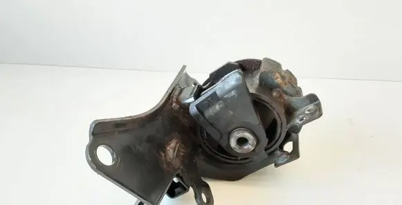 Toyota Corolla Verso AR10 Engine mount bracket