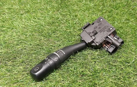 Hyundai Santa Fe Wiper control stalk 202005765