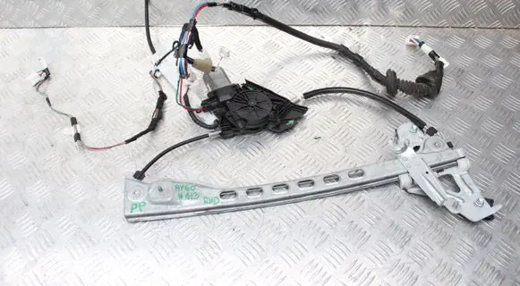 Toyota Aygo AB40 Rear door window regulator with motor
