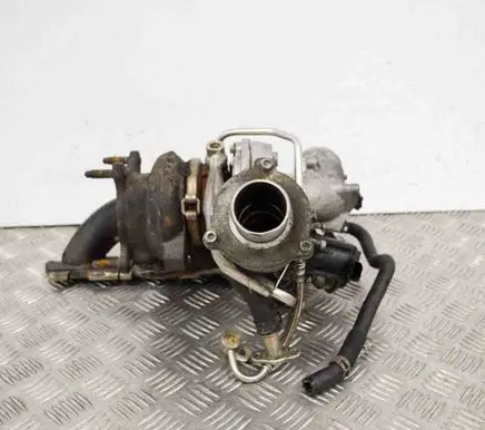 Audi A5 8T 8F Turbo 06H145702L 06H145710D