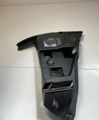 Volvo XC70 Front bumper mounting bracket 09484269 3410