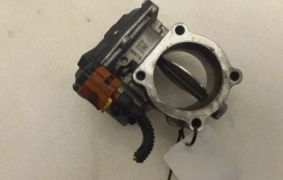 Opel Insignia A Throttle valve 50569200
