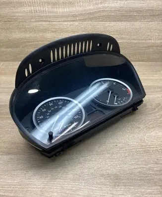 BMW 5 E60 E61 Speedometer (instrument cluster) 6944127 110080213