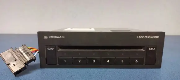 Volkswagen Touran I CD/DVD changer 1T0035110A