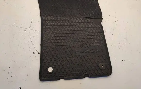 Volkswagen PASSAT B6 Front floor mat 3C1061501A