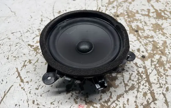 Volvo V60 Rear door speaker 8676891