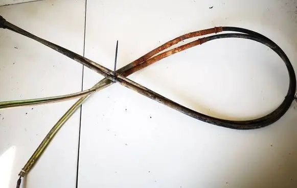 Volkswagen PASSAT B4 Handbrake/parking brake wiring cable 