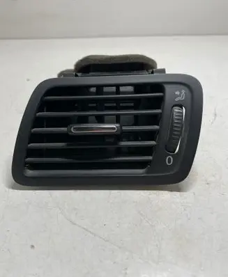 Volkswagen PASSAT B6 Dashboard side air vent grill/cover trim 3C1819701E P0108666 T0024359