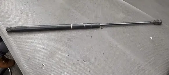 Ford Fusion Tailgate strut 
