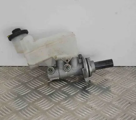 Toyota Verso-S Master brake cylinder 180202G7368280450